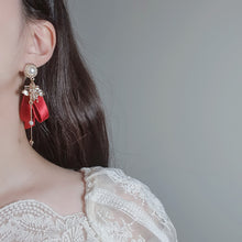 Load image into Gallery viewer, The Royal Red Queen Bee Earrings (KARA Gyuri Earrings)