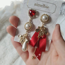 Load image into Gallery viewer, The Royal Red Queen Bee Earrings (KARA Gyuri Earrings)