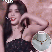 Load image into Gallery viewer, City Women Gold Chain Choker - Ruby Red (STAYC Isa, Dreamcatcher Yoohyeon Necklace)