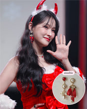 Load image into Gallery viewer, The Royal Red Queen Bee Earrings (KARA Gyuri Earrings)