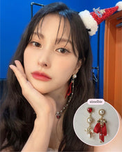 Load image into Gallery viewer, The Royal Red Queen Bee Earrings (KARA Gyuri Earrings)