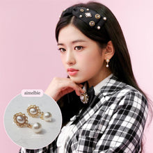 Load image into Gallery viewer, Daily Antique Earrings - Gold ver. (IVE Yujin Earrings)