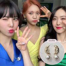 Load image into Gallery viewer, Dear Moon Earrings (WJSN Eunseo, VIVIZ Umji Earrings)