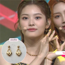 Load image into Gallery viewer, Gold Heart Lock Earrings (Ive Yujin, Ive Rei, Billlie Sheon Earrings)