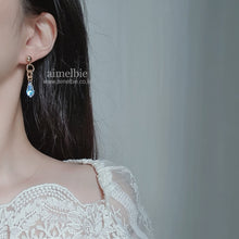 Load image into Gallery viewer, Dreamy Flower Shower Earrings