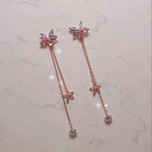 Load image into Gallery viewer, Pastel Jewel Flower Earrings