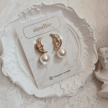 Load image into Gallery viewer, Dear Moon Earrings (WJSN Eunseo, VIVIZ Umji Earrings)