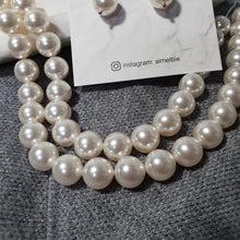 Load image into Gallery viewer, Light Sapphire and Pearl Earrings (ITZY Yuna Earrings)