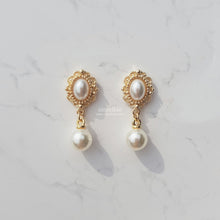 Load image into Gallery viewer, Daily Antique Earrings - Gold ver. (IVE Yujin Earrings)