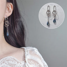 Load image into Gallery viewer, Navy City Earrings