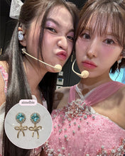 Load image into Gallery viewer, Cushion Square and Ribbon Earrings - Aquamarine (Red Velvet Wendy Earrings)