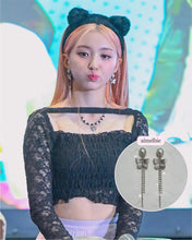 Load image into Gallery viewer, Urban Chic Butterfly Earrings (Kep1er Yeseo, LOONA Yves, Dreamcatcher Yoohyeon, Jiyu Earrings)