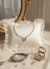 Load image into Gallery viewer, Adorable Ribbon Pearl Choker - Gold Color