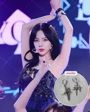 Load image into Gallery viewer, [Aespa Karina Earrings] Sparkle Sparkle Huggies Earrings