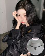 Load image into Gallery viewer, [Aespa Winter Choker] Vintage Heart Locket Choker - Silver ver.