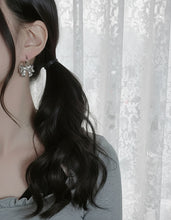 Load image into Gallery viewer, [Hearts2Hearts Ana Earrings] Adorable Ribbon Huggies Earrings - Silver