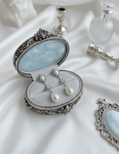 Load image into Gallery viewer, [IU, Kim Sejeong Earrings] Minerva Earrings - Silver version