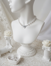 Load image into Gallery viewer, [Jo Yuri Necklace] Heavenly Crystal Pearl Choker Necklace - Silver Color