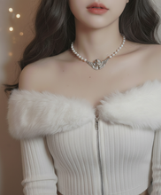 Load image into Gallery viewer, [MEOVV Anna Necklace] Baroque Angel Pearl Choker Necklace - Silver