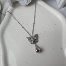 Load image into Gallery viewer, Metal Drop Butterfly Necklace