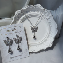Load image into Gallery viewer, Metal Drop Butterfly Necklace