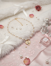 Load image into Gallery viewer, Baby Angel Pearl Choker - Gold Color. (Billlie Tsuki Necklace)