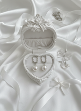 Load image into Gallery viewer, [Aespa Winter Earrings] Judy Earrings - Silver