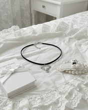 Load image into Gallery viewer, [ITZY Chaeryeong Necklace] Raindeer Choker Necklace - Silver Color