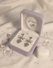 Load image into Gallery viewer, [NMIXX Jiwoo Earrings] Vintage Silver Heart Earrings
