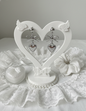 Load image into Gallery viewer, [NMIXX Jiwoo Earrings] Vintage Silver Heart Earrings