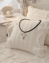 Load image into Gallery viewer, [ITZY Chaeryeong Necklace] Raindeer Choker Necklace - Silver Color