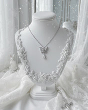 Load image into Gallery viewer, [IDLE Shuhua Necklace] Crystal Butterfly Serenade Collarbone Necklace