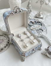 Load image into Gallery viewer, [IU, Kim Sejeong Earrings] Minerva Earrings - Silver version