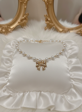 Load image into Gallery viewer, Adorable Ribbon Pearl Choker - Gold Color