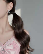 Load image into Gallery viewer, [Aespa Winter Earrings] Heart Crystal and Ribbon Earrings - Silver
