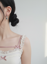 Load image into Gallery viewer, [NMIXX Jiwoo Earrings] Vintage Silver Heart Earrings