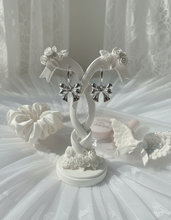 Load image into Gallery viewer, [Hearts2Hearts Ana Earrings] Adorable Ribbon Huggies Earrings - Silver