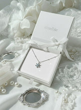 Load image into Gallery viewer, Diamond Petals Semi-Choker Necklace - Silver (VIVIZ Eunha Necklace)