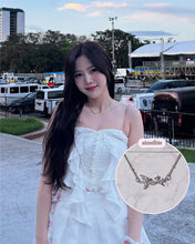 Load image into Gallery viewer, [Baby DONT Cry Yihyun Necklace] Dreamy Crystal Semi Choker Necklace