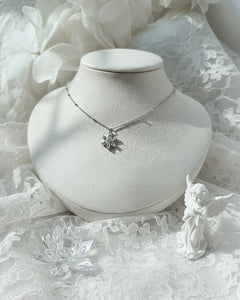 Diamond Petals Semi-Choker Necklace - Silver (VIVIZ Eunha Necklace)