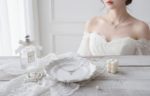 Load image into Gallery viewer, [fromis_9 Baek Jiheon Necklace] Moonlight Teardrops Semi Choker Necklace