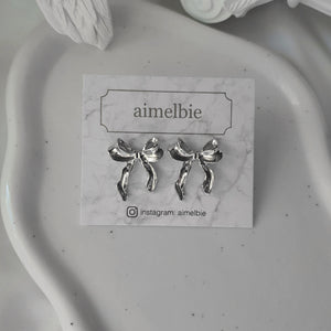 [ILLIT Iroha, NMIXX Haewon Earrings] Ballerina Ribbon Earrings - Silver