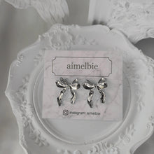 Load image into Gallery viewer, [ILLIT Iroha, NMIXX Haewon Earrings] Ballerina Ribbon Earrings - Silver