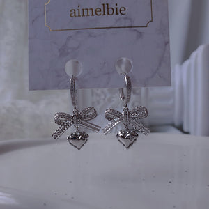 [Hearts2Hearts Yuha Earrings] Coquette Laced Ribbon and Heart Huggies earrings