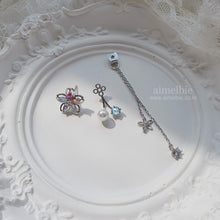 Load image into Gallery viewer, Charming Jewel Flower Earrings