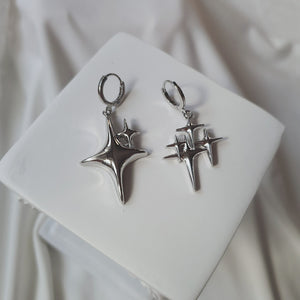 [Aespa Karina Earrings] Sparkle Sparkle Huggies Earrings