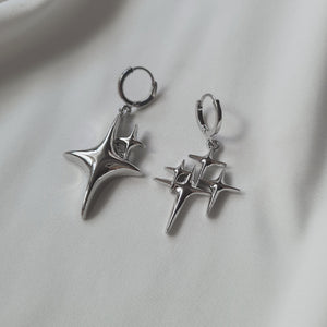 Sparkle Sparkle Huggies Earrings (STAYC Isa, Dreamcatcher Dami Earrings)