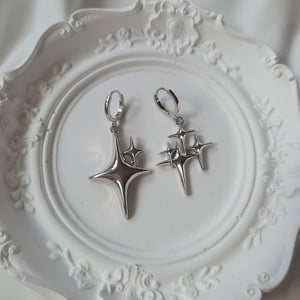 [Aespa Karina Earrings] Sparkle Sparkle Huggies Earrings