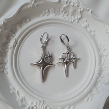 Load image into Gallery viewer, [Aespa Karina Earrings] Sparkle Sparkle Huggies Earrings