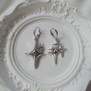 [Aespa Karina Earrings] Sparkle Sparkle Huggies Earrings
